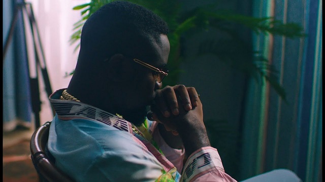 Sarkodie ft. Oxlade – Non Living Thing (Video)